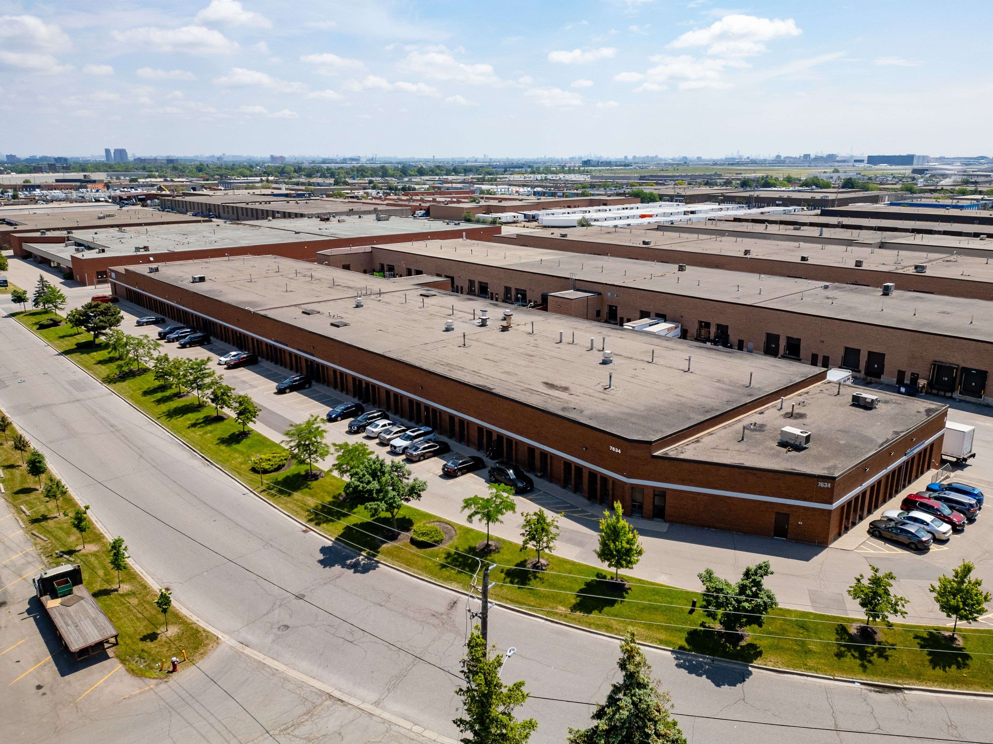 Mississauga, ON L5S 1M6,7634 Kimbel ST #22-23