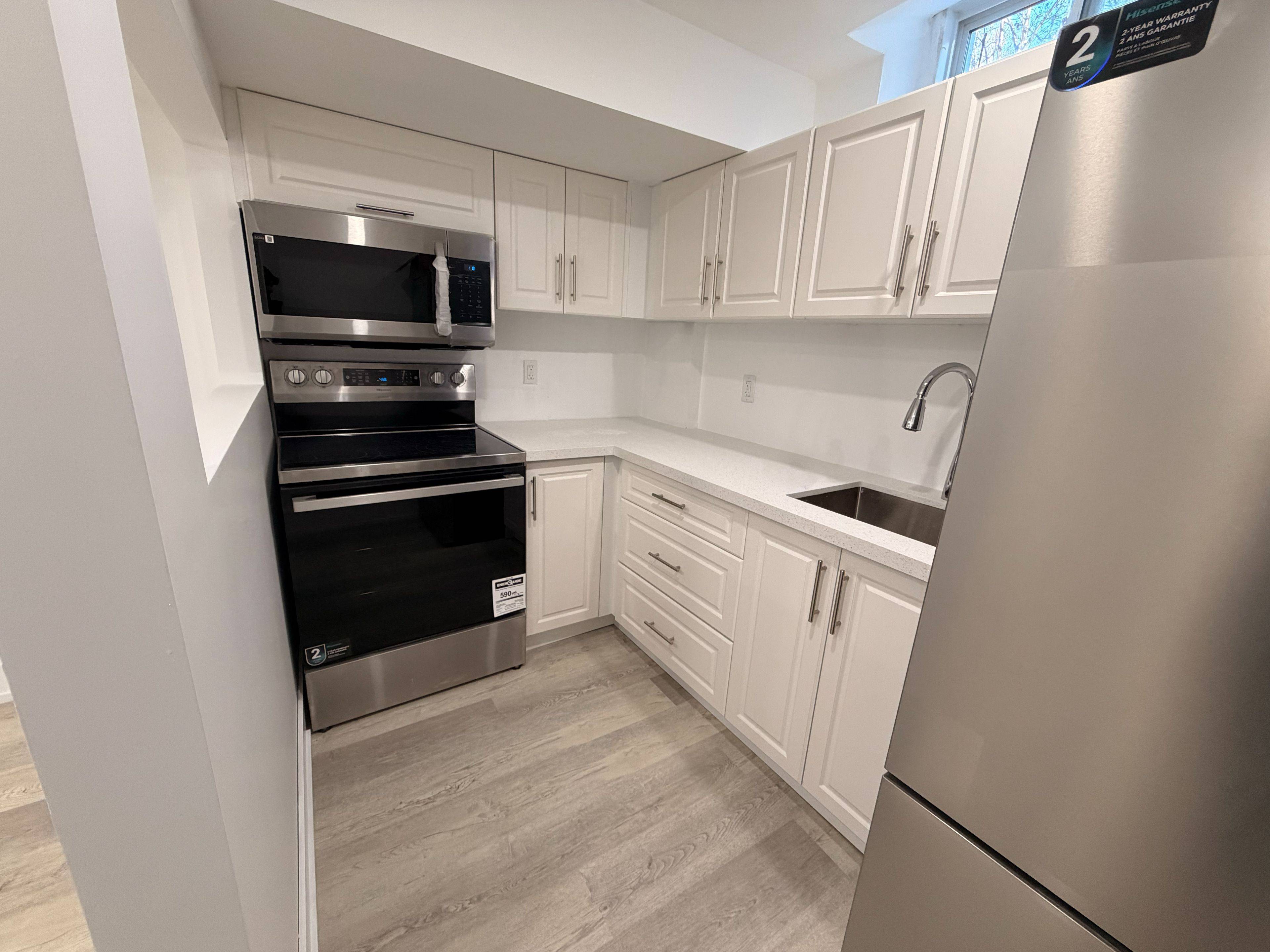 Oakville, ON L6M 3S4,2129 Glenfield RD #Bsmt