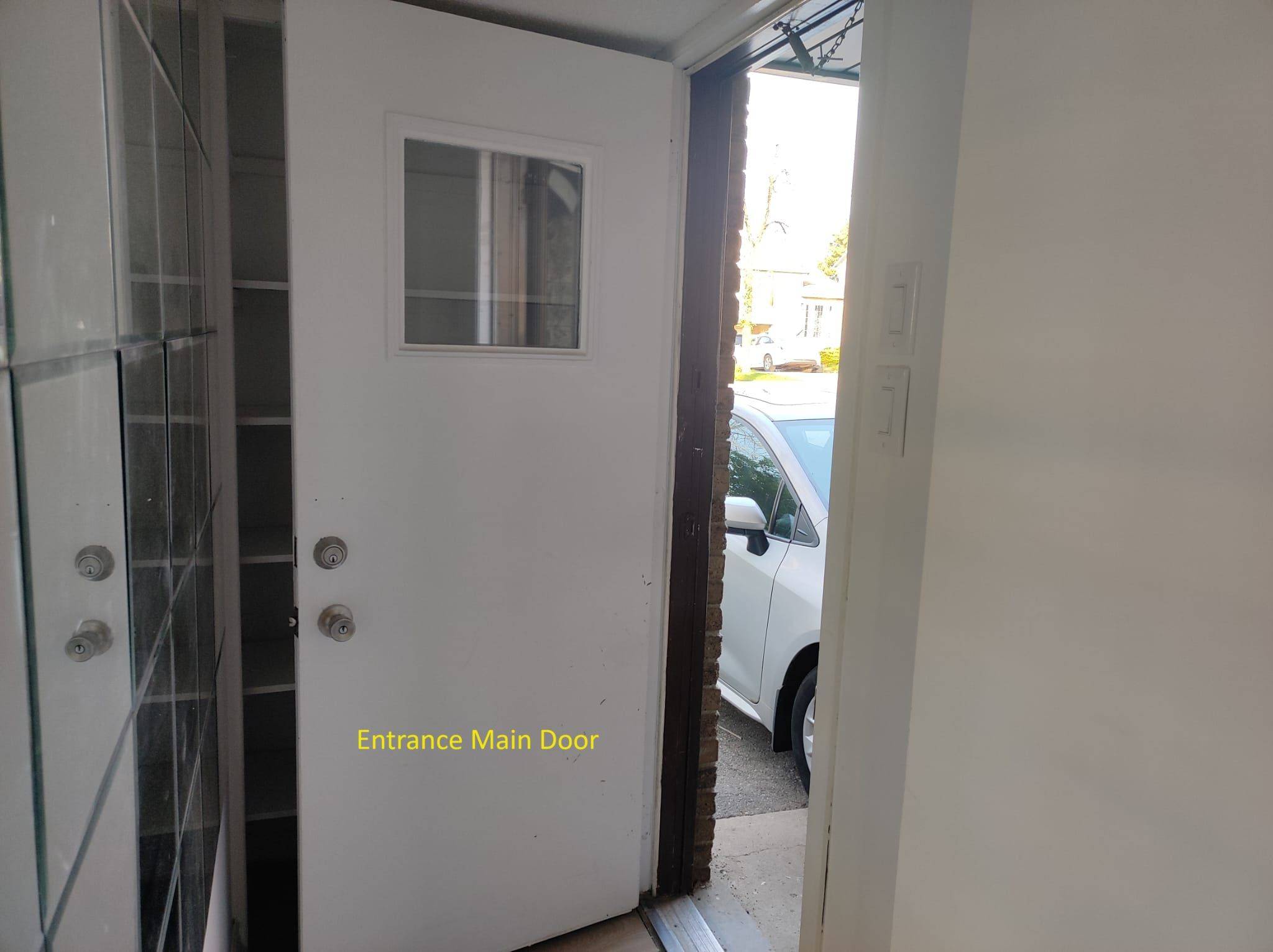 Mississauga, ON L5N 1Z8,2953 Oslo CRES #Bsmt