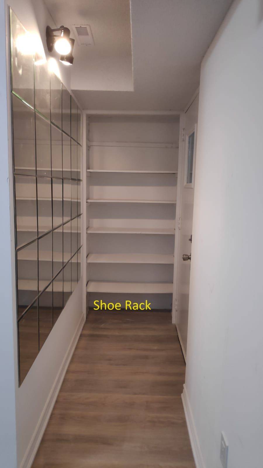 Mississauga, ON L5N 1Z8,2953 Oslo CRES #Bsmt