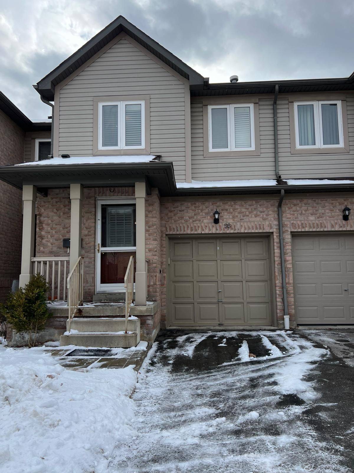 Mississauga, ON L5R 4A8,5255 Guildwood WAY #55