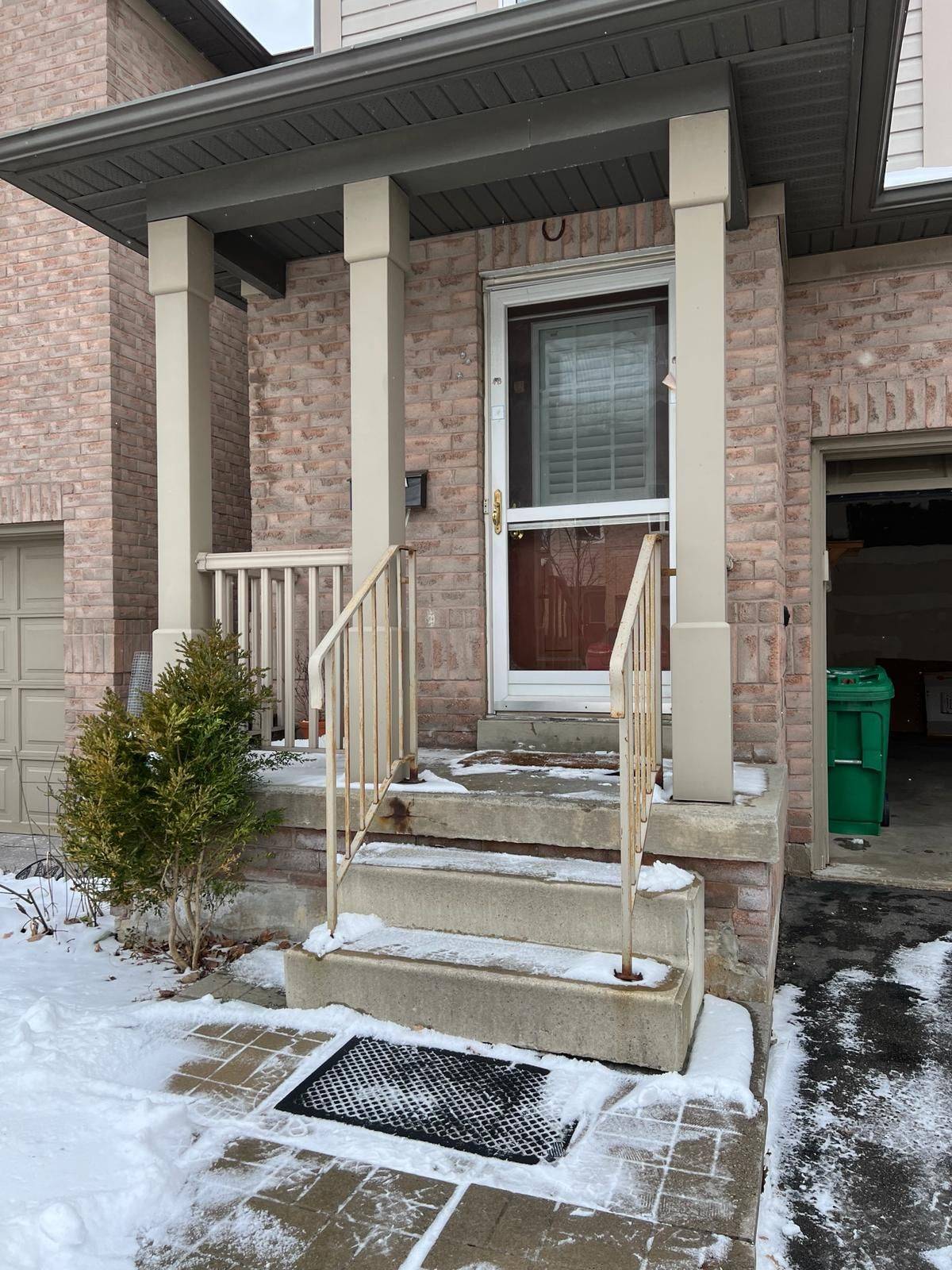 Mississauga, ON L5R 4A8,5255 Guildwood WAY #55