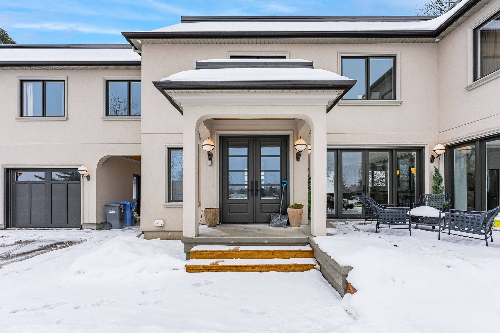 Guelph, ON N1G 1W8,27 Vardon DR