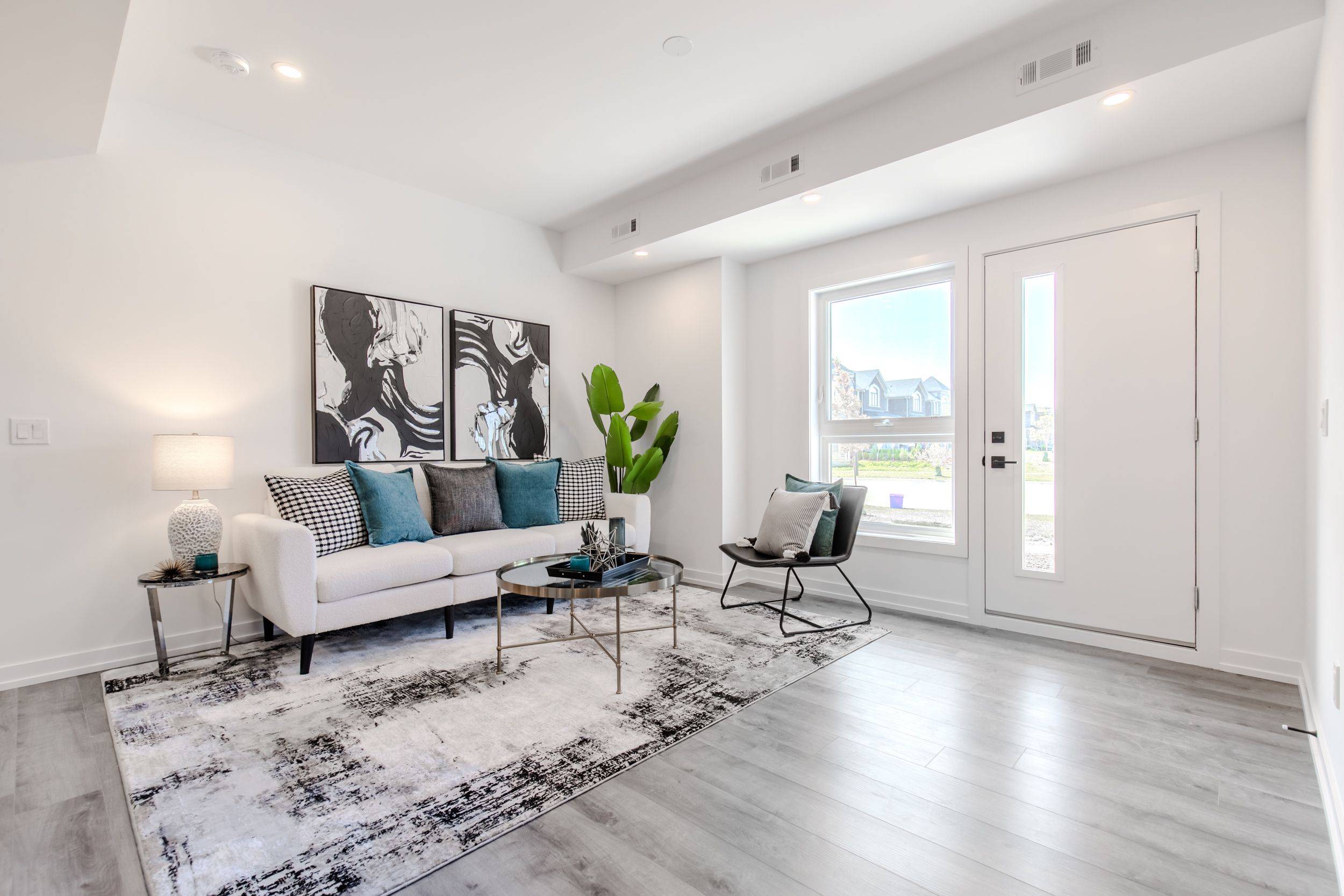 Hamilton, ON L8B 2A9,243 Burke ST