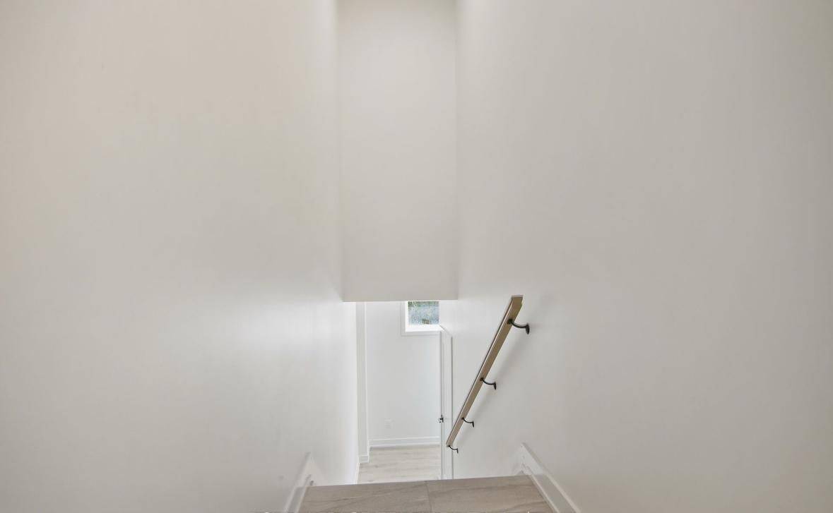 Dows Lake - Civic Hospital And Area, ON K1Y 2J2,241 BREEZEHILL AVE S #A2