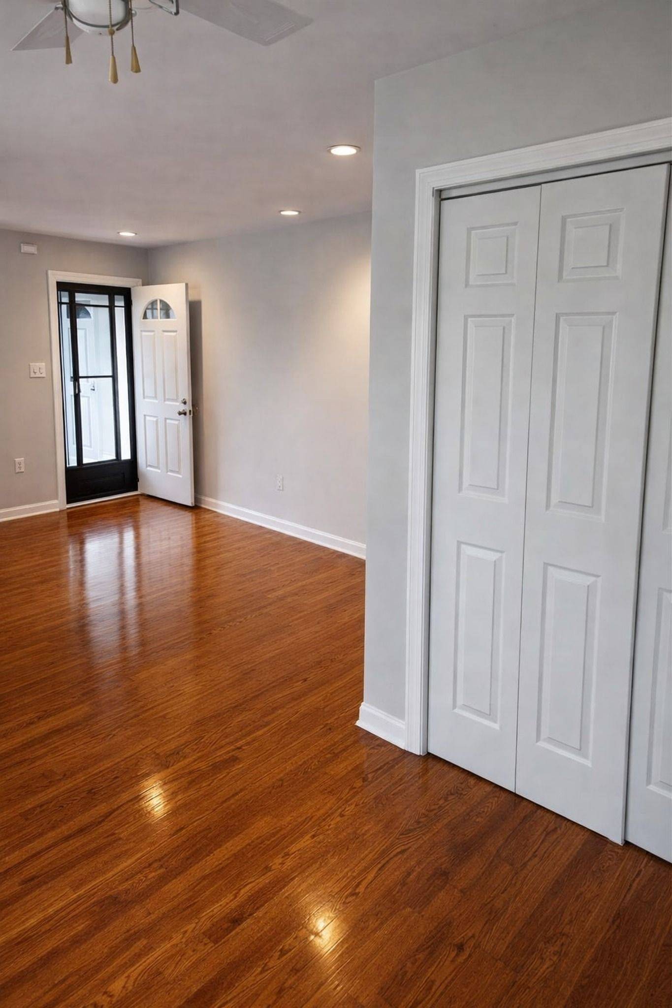 Niagara Falls, ON L2E 1T1,4942 Armoury ST