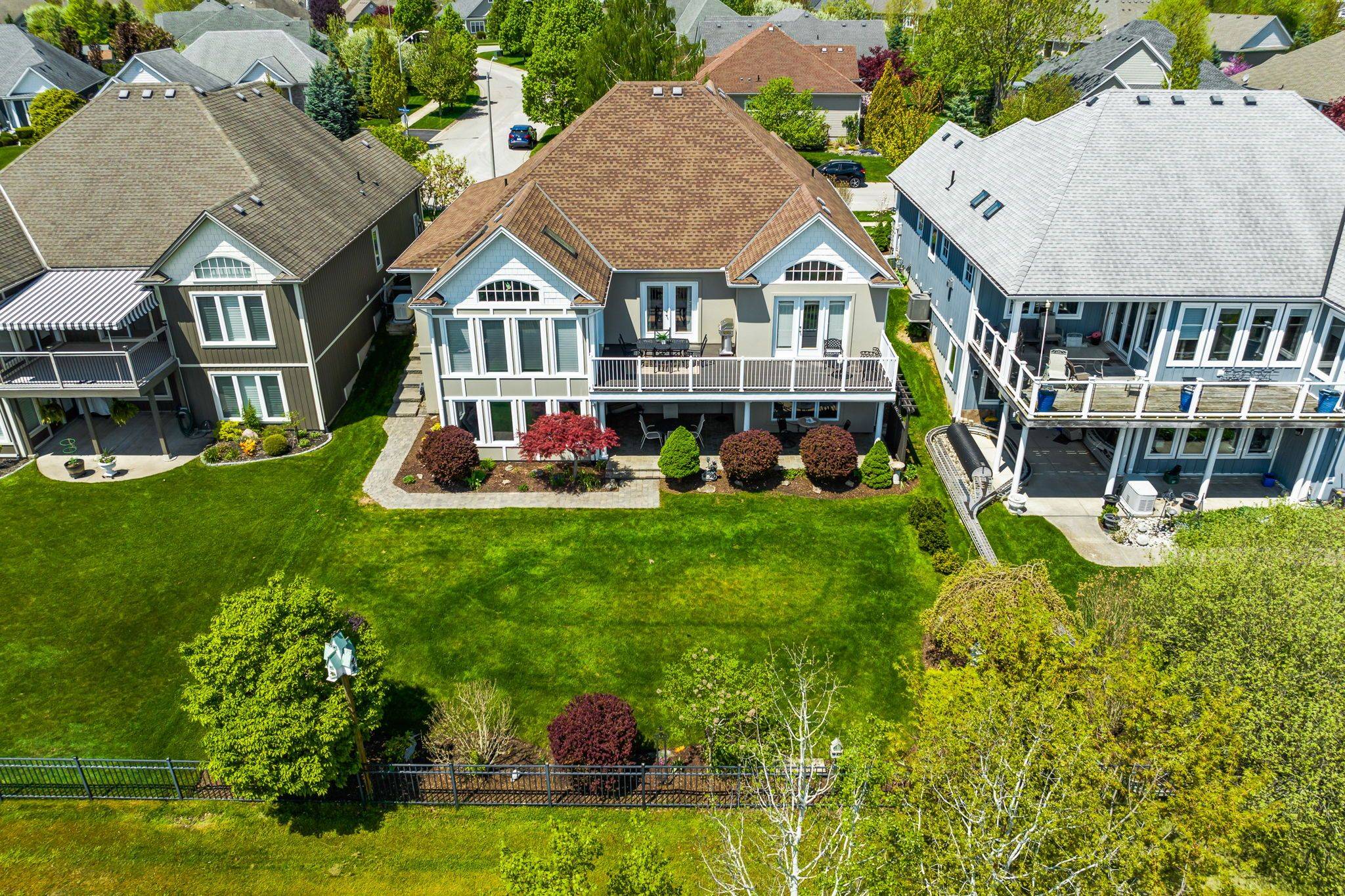 Fort Erie, ON L0S 1N0,116 Sunrise CT