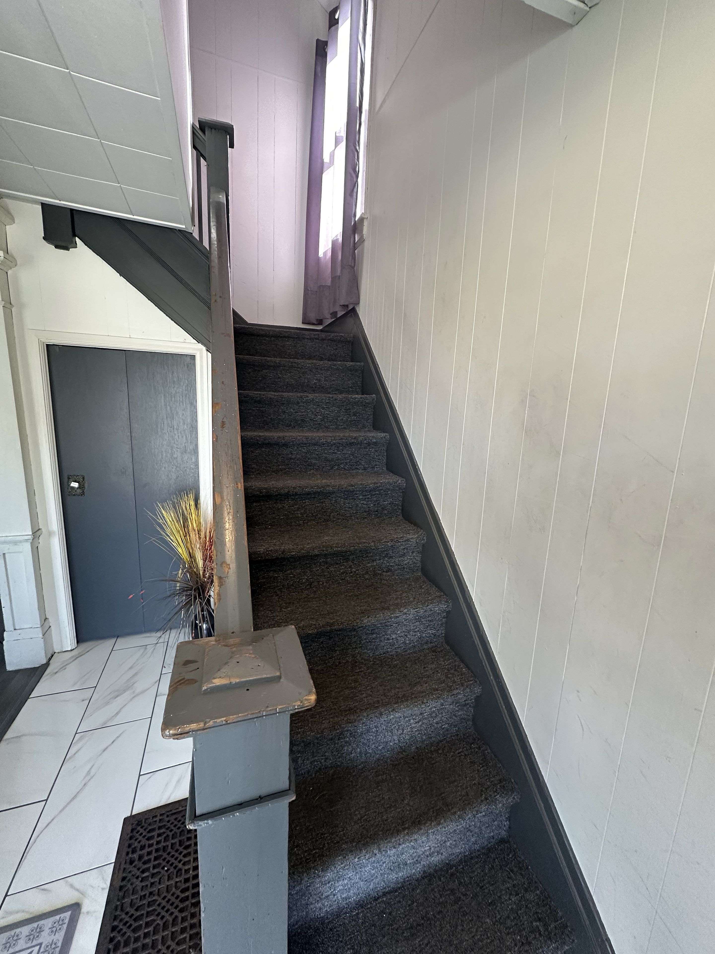 Niagara Falls, ON 00000,5930 Fallsview AVE