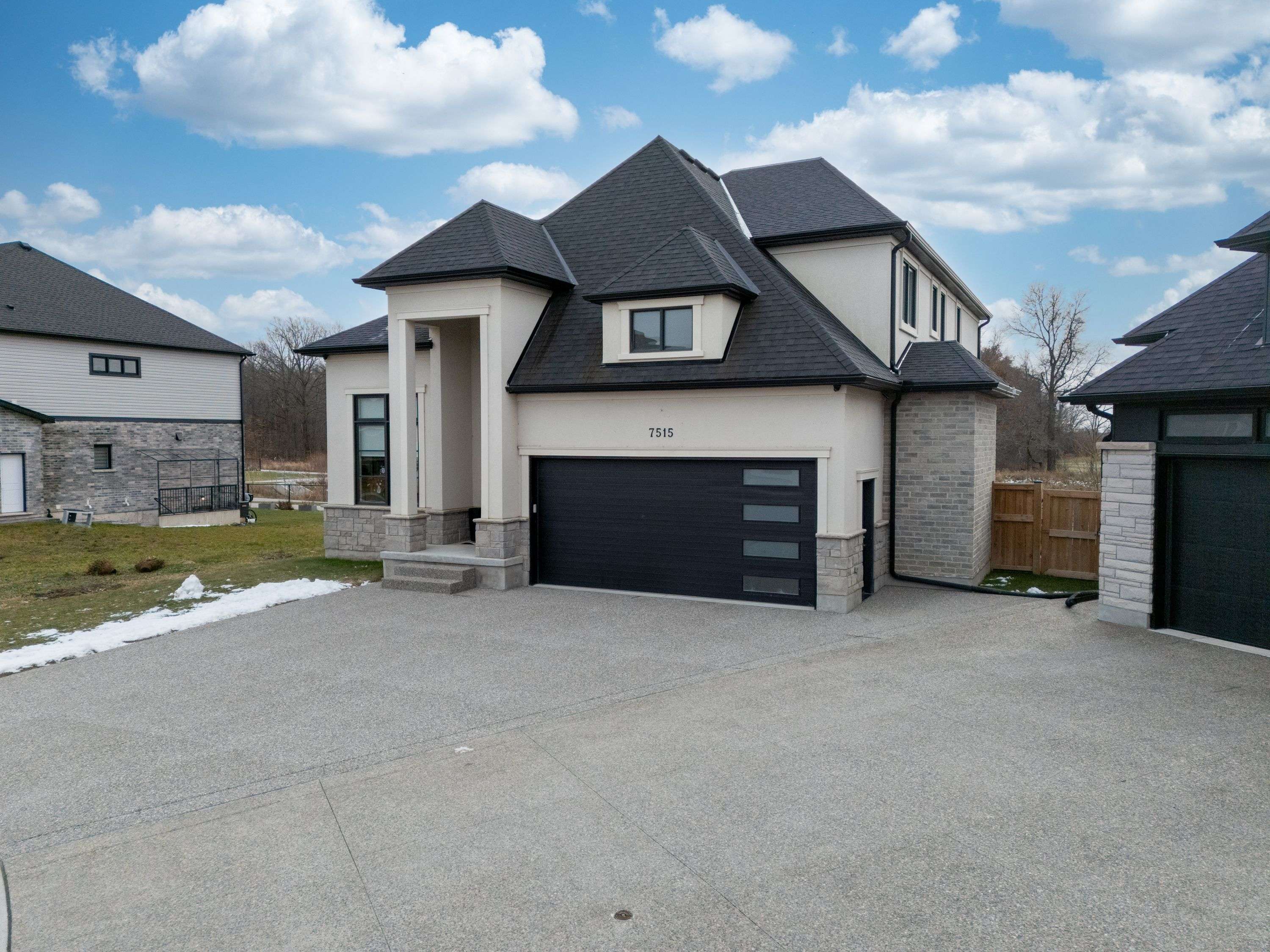 Niagara Falls, ON L2H 3T4,7515 Sherrilee CRES