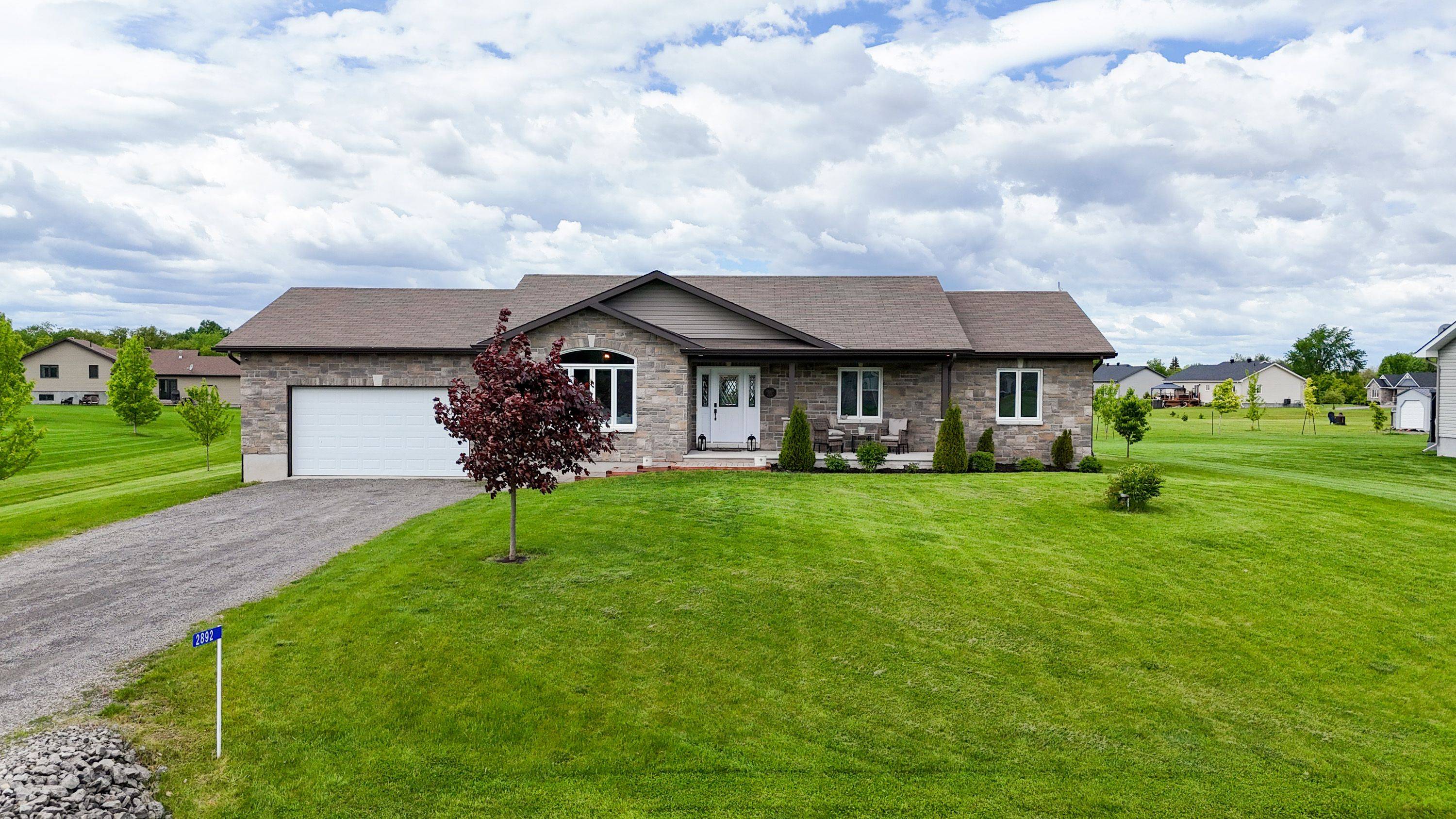 North Dundas, ON K0E 1W0,2892 South Nation WAY