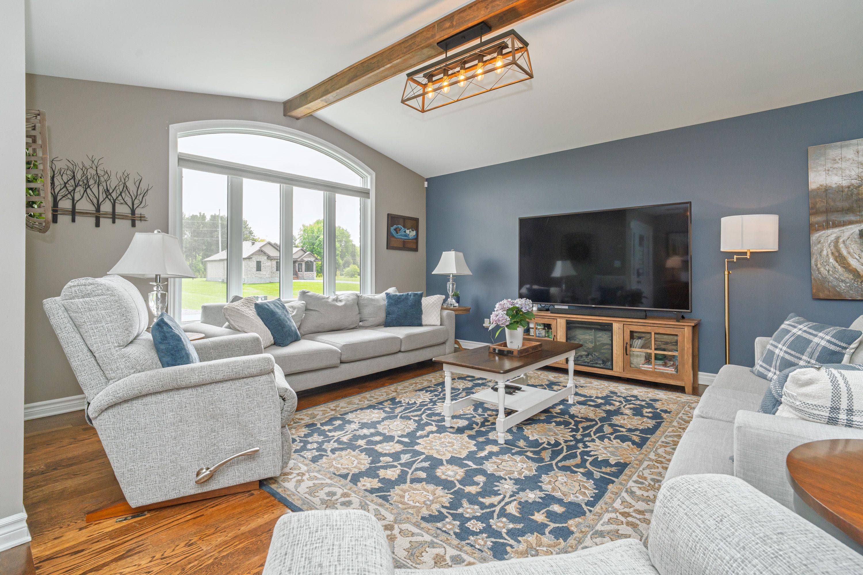 North Dundas, ON K0E 1W0,2892 South Nation WAY