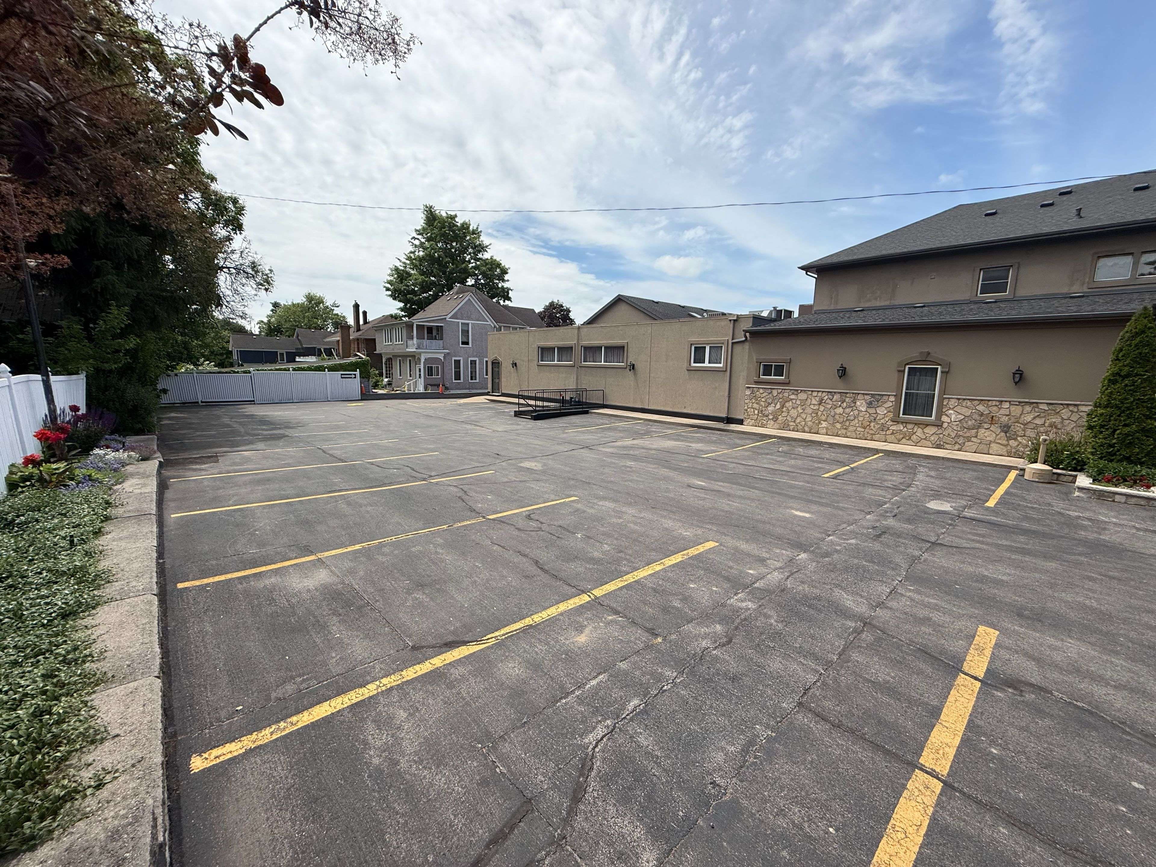 Thorold, ON L2E 6A8,20, 22, 26 Ormond ST S