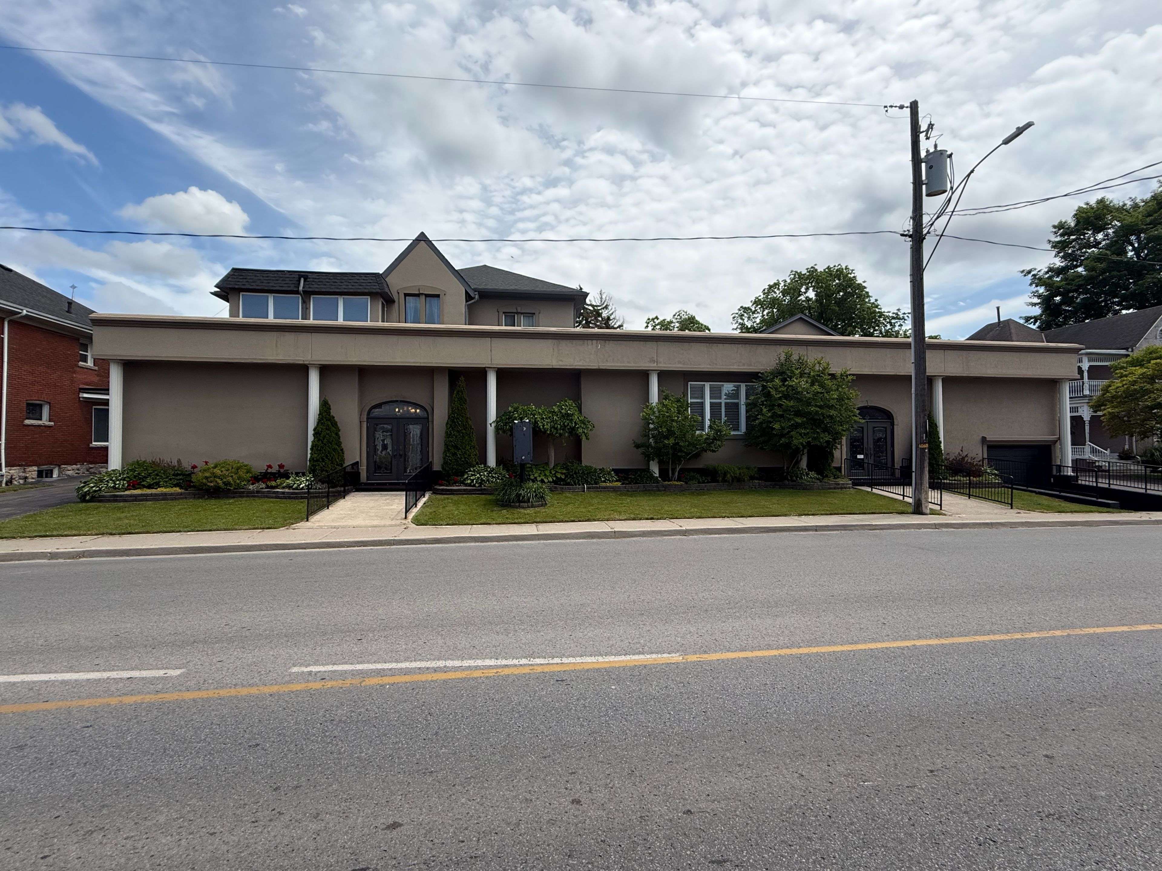 Thorold, ON L2E 6A8,26 Ormond ST S