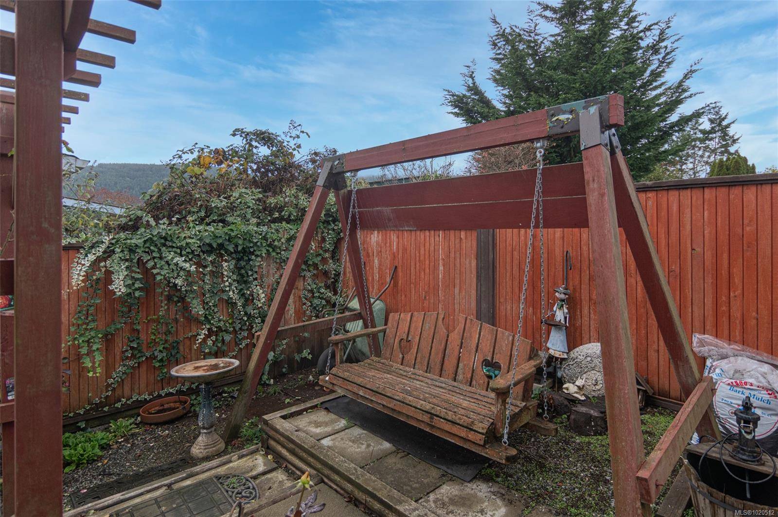 Salt Spring, BC V8K 1S2,135 Brinkworthy Rd #2074