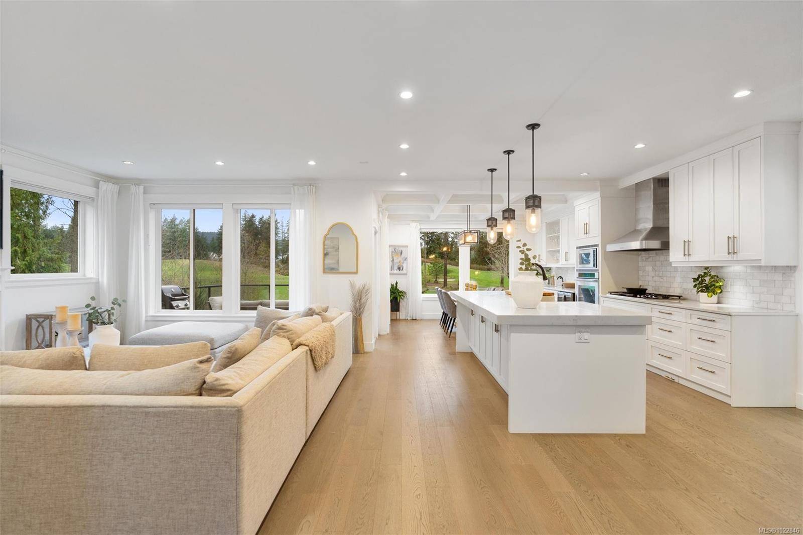 Langford, BC V9B 0R9,2168 Champions Way