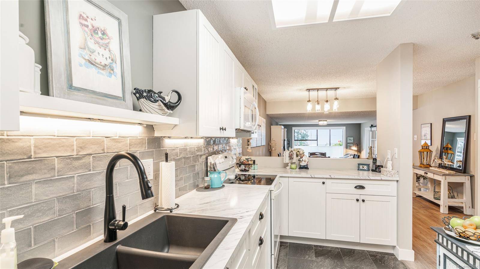 Parksville, BC V9P 1M6,309 Morison Ave #205