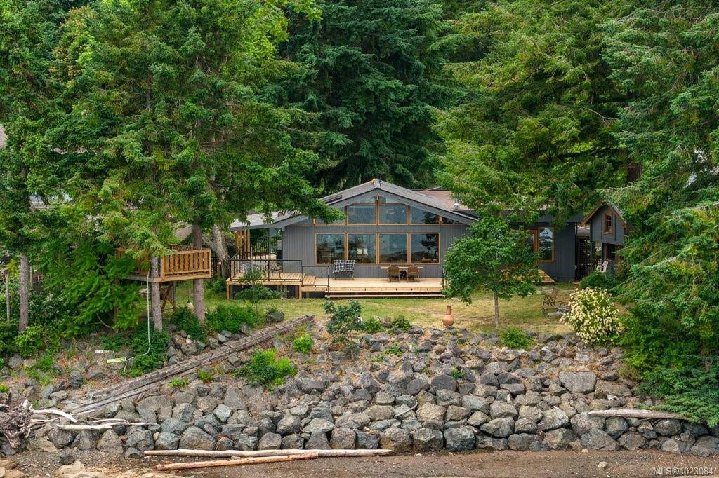 Protection Island, BC V9R 6R1,196 Captain Morgans Blvd