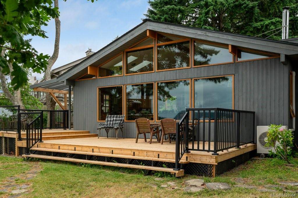 Protection Island, BC V9R 6R1,196 Captain Morgans Blvd