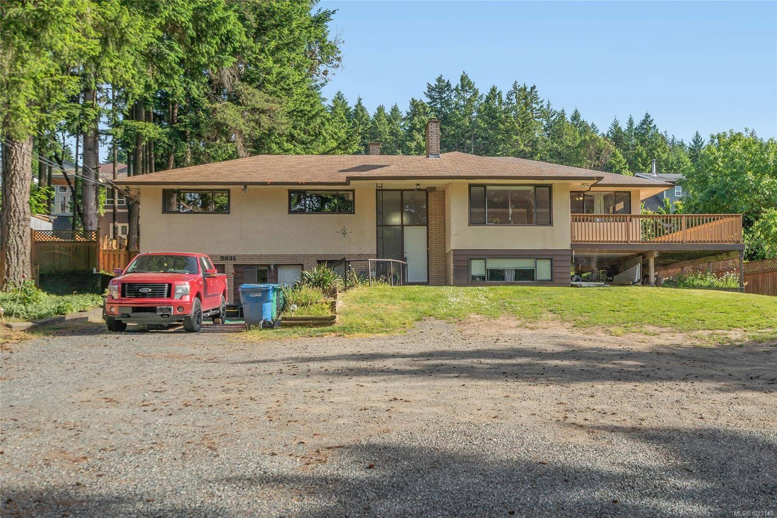 Nanaimo, BC V9T 5N3,5831 Hammond Bay Rd