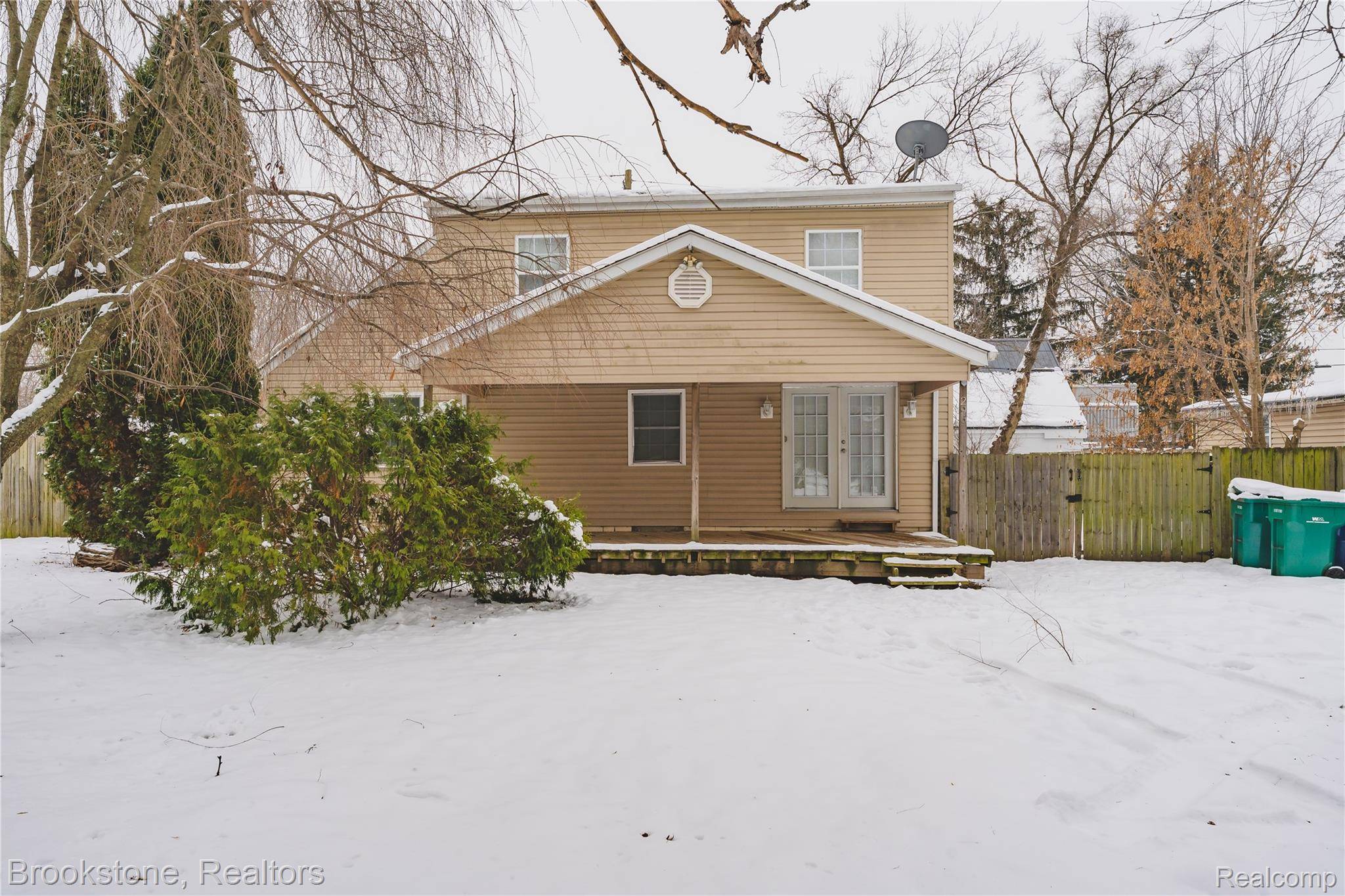 Waterford, MI 48328,2961 Chrysler AVE