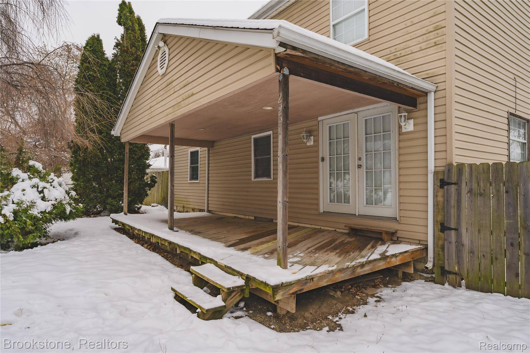 Waterford, MI 48328,2961 Chrysler AVE