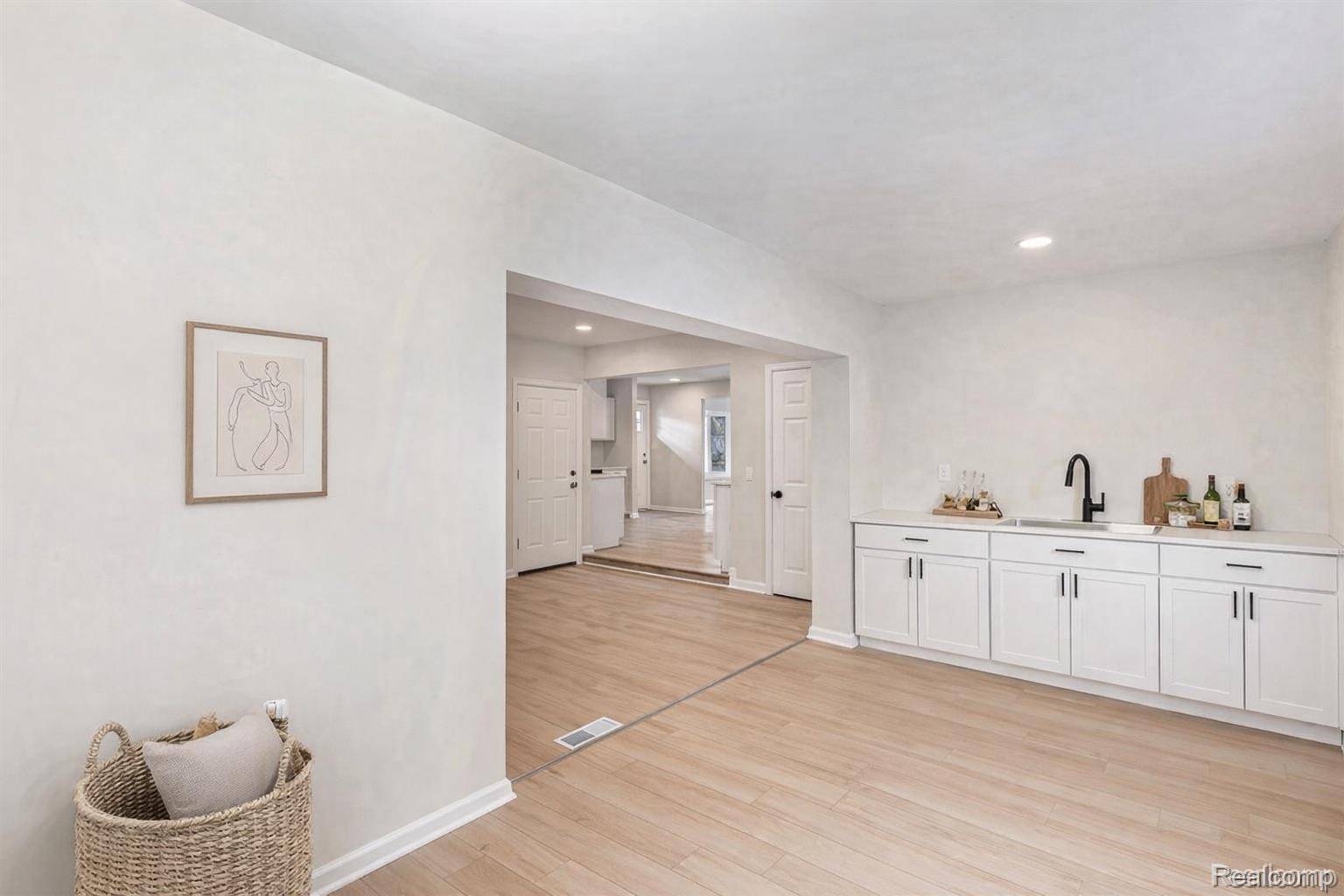 Clinton Township, MI 48035,35304 Simco DR