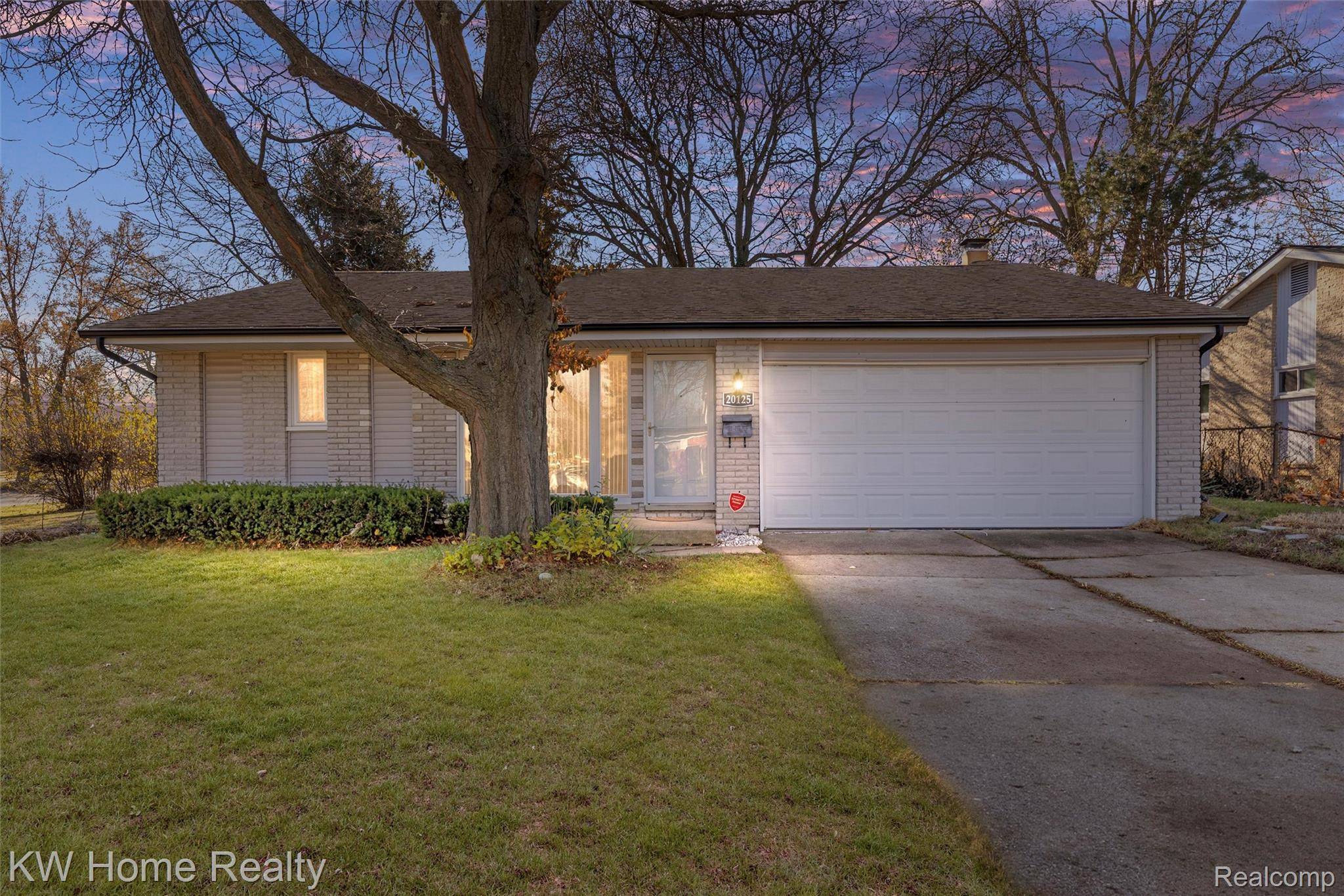 Southfield, MI 48076,20125 Harbor LN