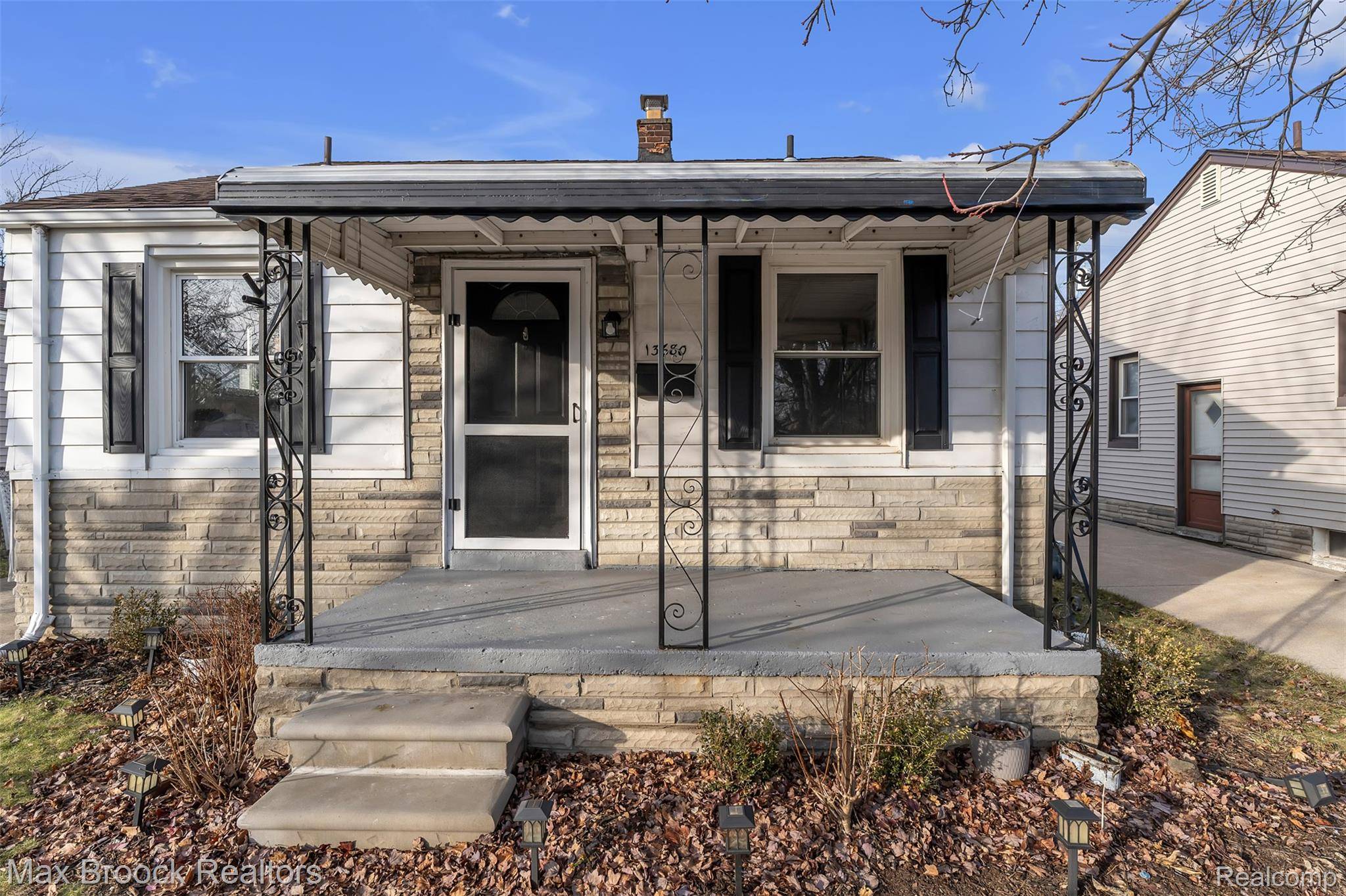 Southgate, MI 48195,13680 Agnes ST