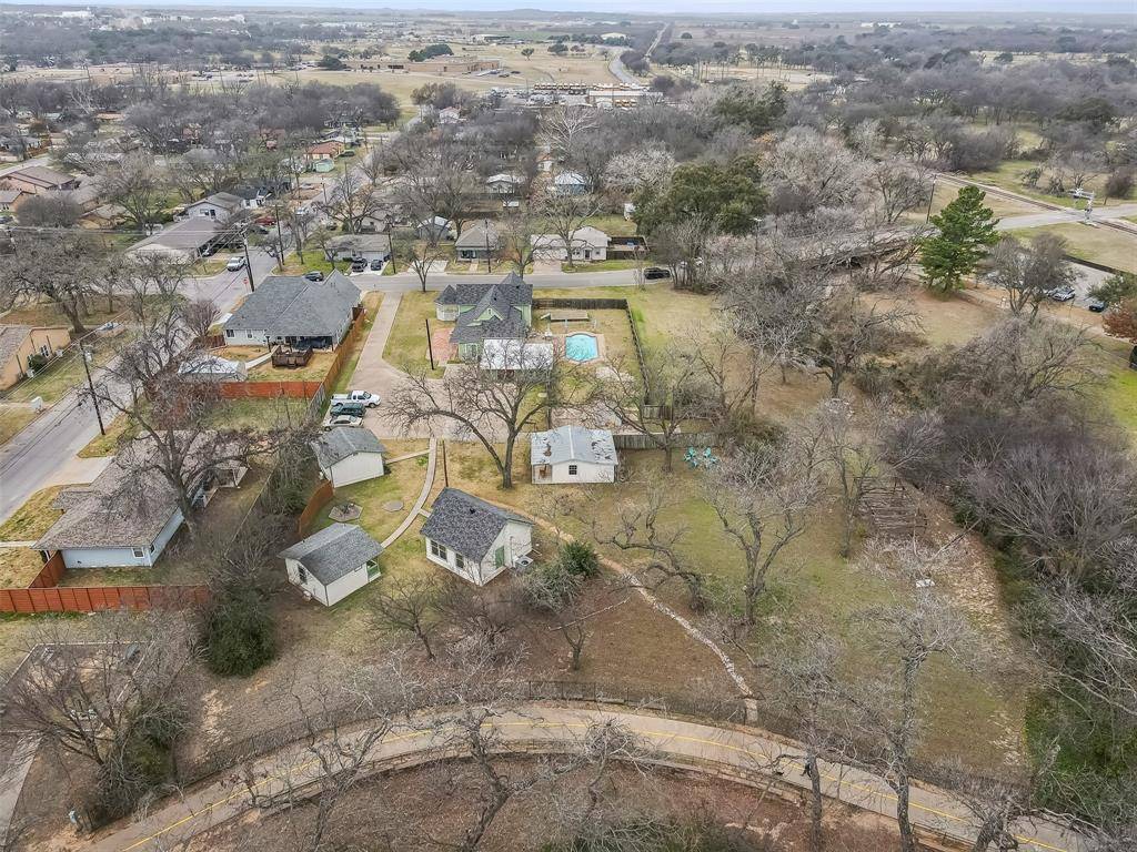 Granbury, TX 76048,512 N Travis Street