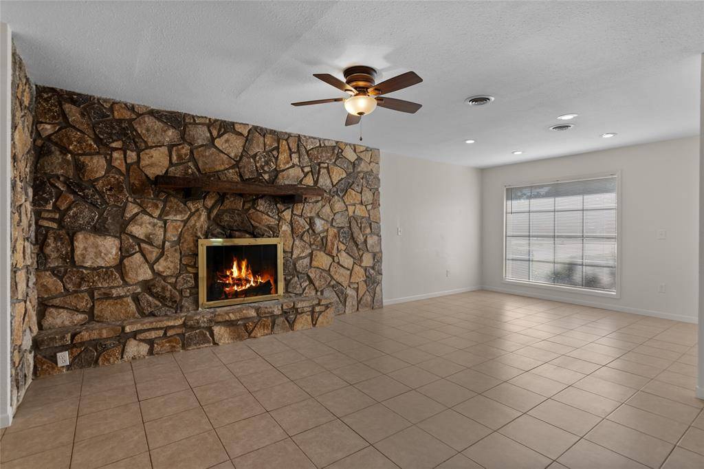 Granbury, TX 76048,4102 Apache Trl Court