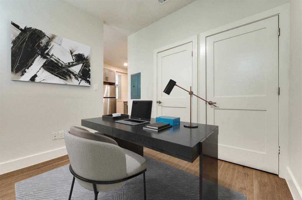 Dallas, TX 75214,5317 Reiger Avenue #204