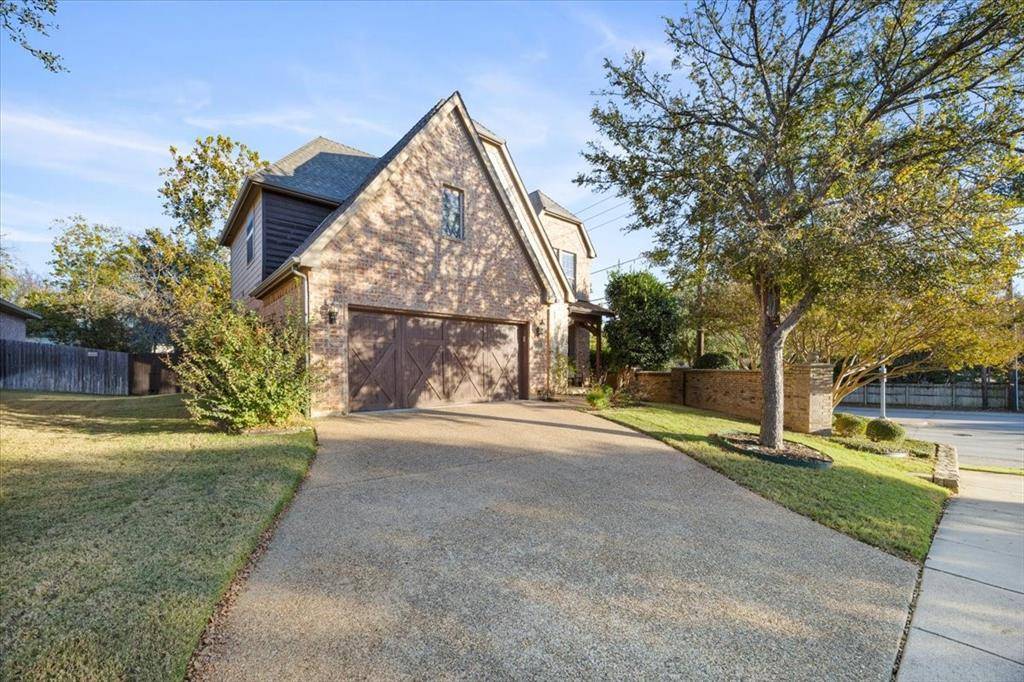 Grapevine, TX 76051,5315 Sun Meadow Drive