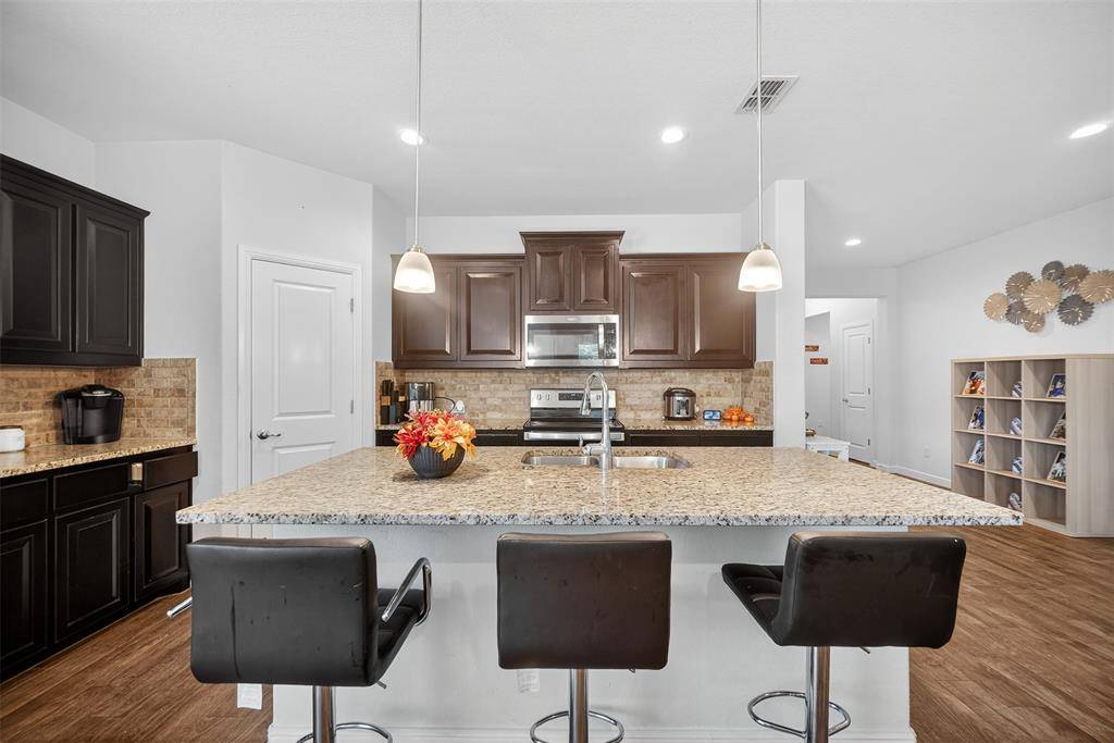 Fort Worth, TX 76028,1029 Nicole Way