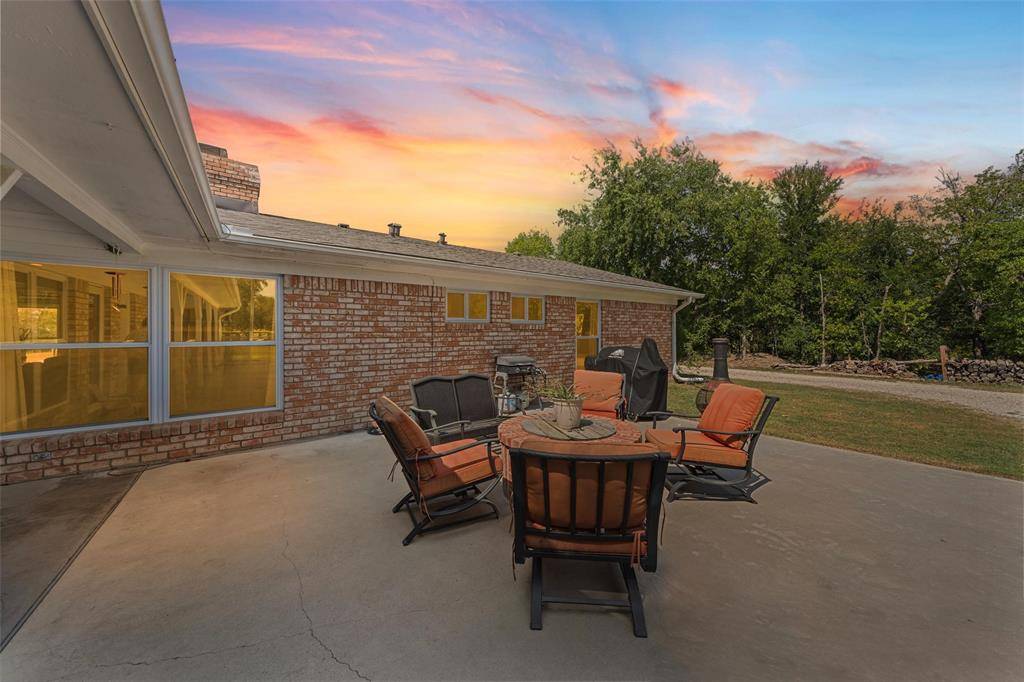 Chilton, TX 76632,1348 Fm 434