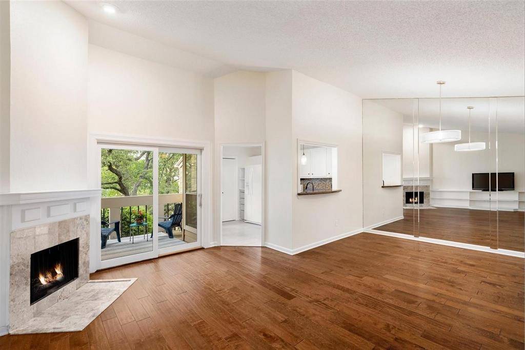 Dallas, TX 75254,14277 PRESTON Road #421