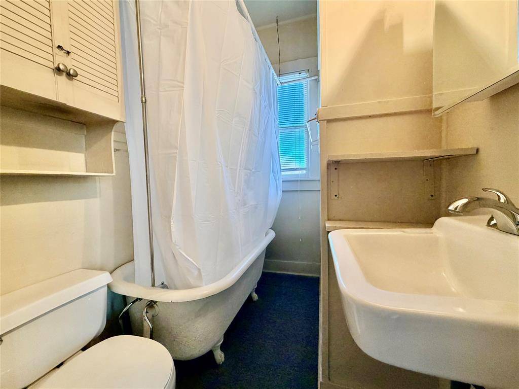 Denton, TX 76201,1006 Gregg Street