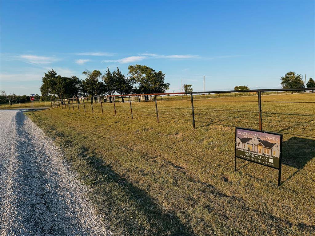 Celina, TX 75009,6865 County Road 177