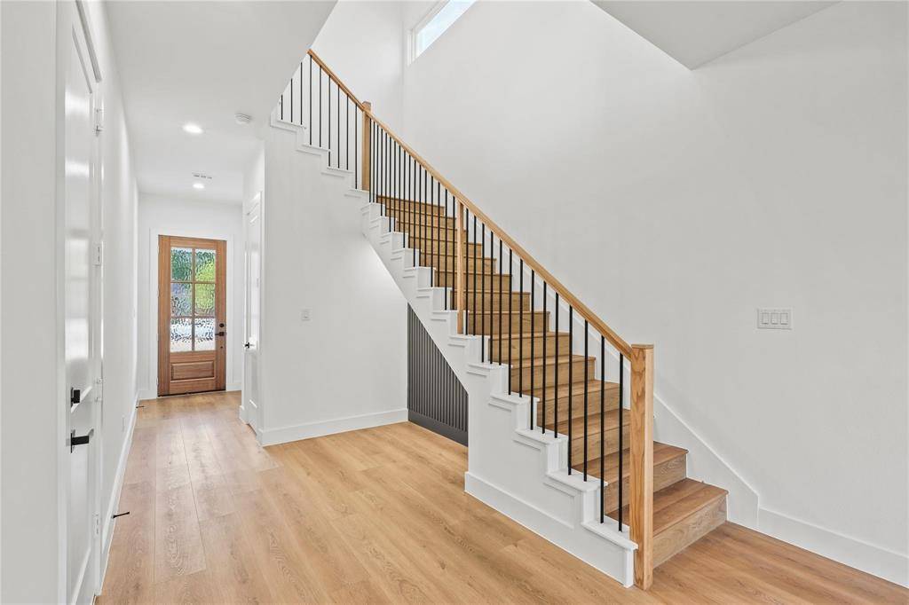 Dallas, TX 75228,2820 Barnes Bridge Road