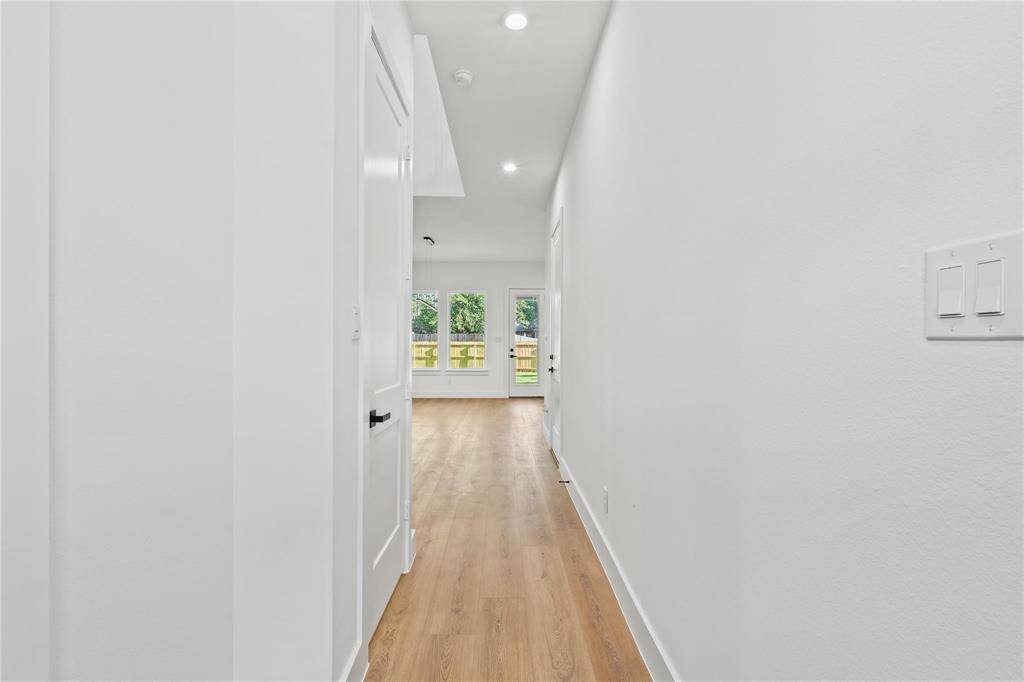 Dallas, TX 75228,2820 Barnes Bridge Road