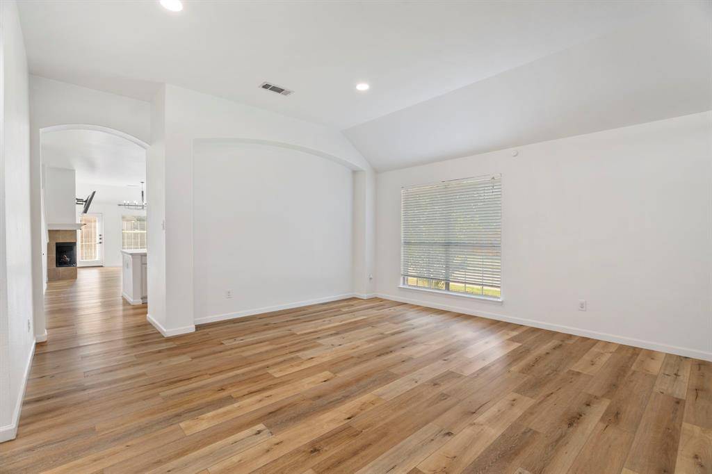 Waxahachie, TX 75167,200 Valley View Drive