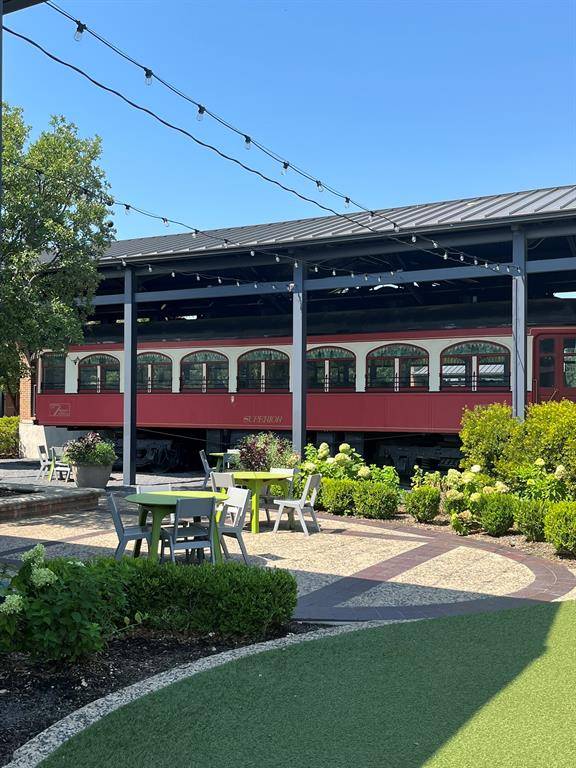 Burleson, TX 76028,212 S Warren Street