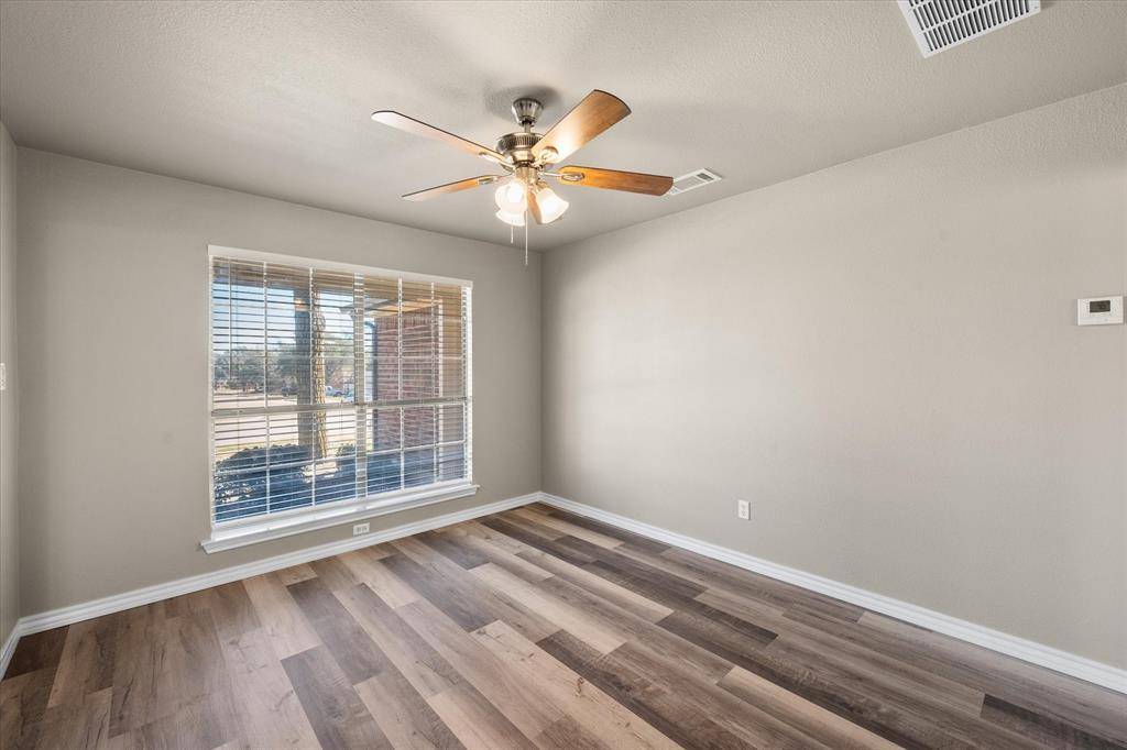 Midlothian, TX 76065,16 Atlantic Avenue