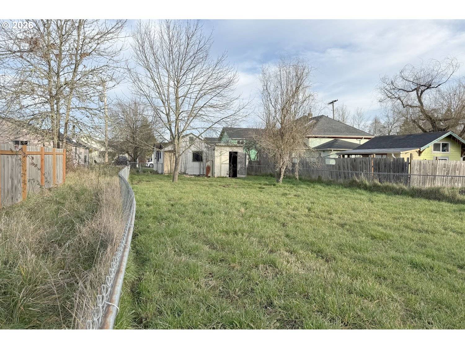 Eugene, OR 97405,660 E 32ND AVE