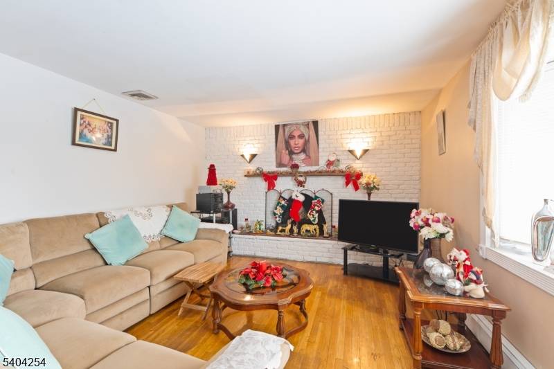 South Plainfield Boro, NJ 07080,220 Montrose Ave