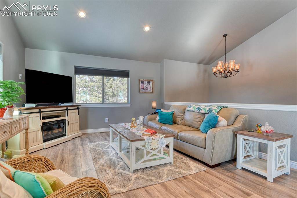 Florissant, CO 80816,24 Big Horn CIR