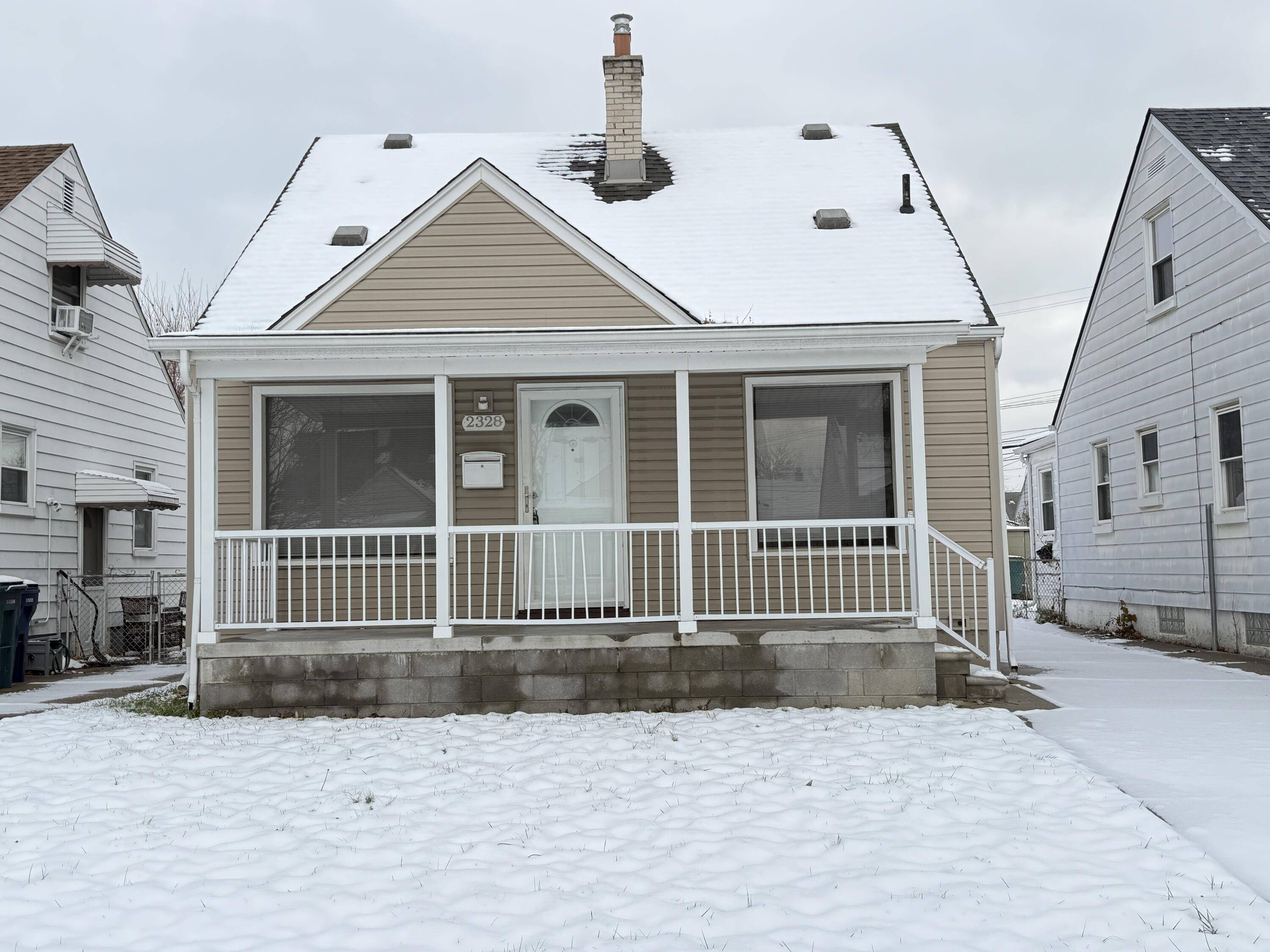 Lincoln Park, MI 48146,2328 Detroit AVE