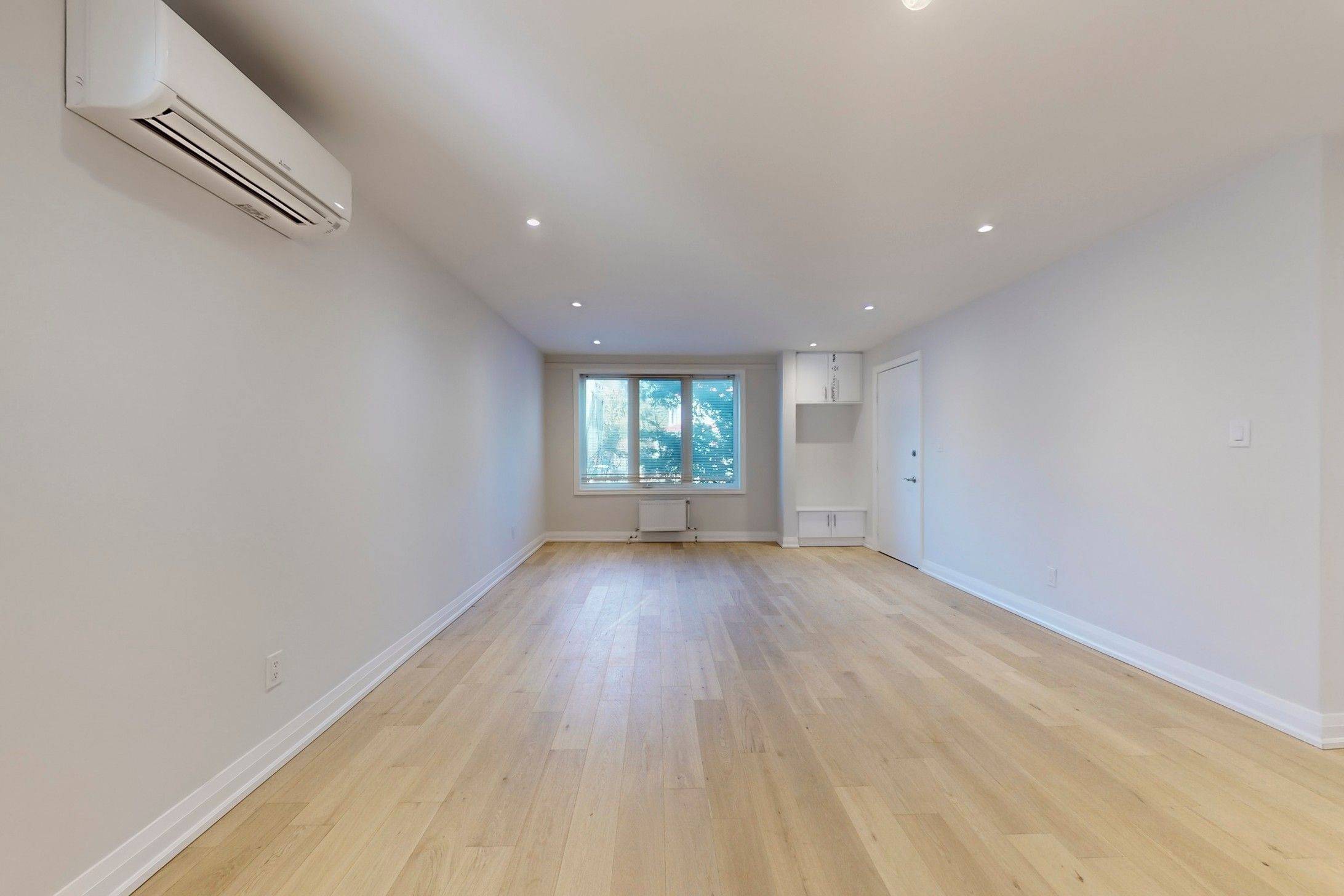 Toronto C10, ON M4S 1B4,619 Merton ST #Unit 1