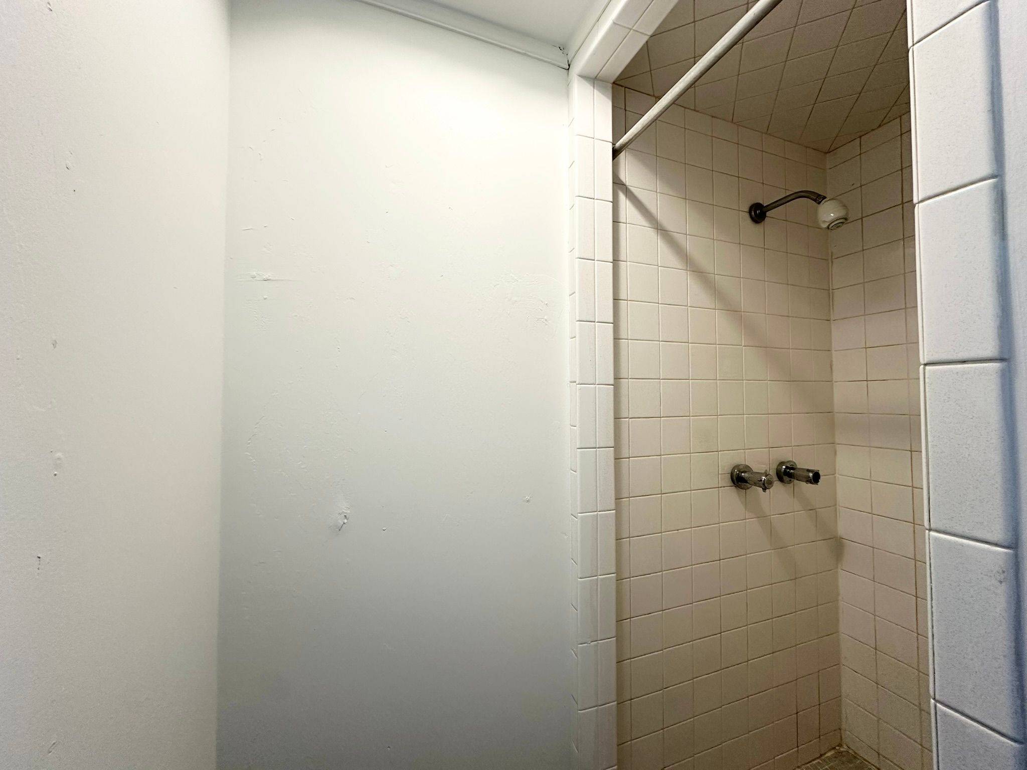 Toronto C15, ON M2J 2G8,15 Nymark AVE #Bsmt