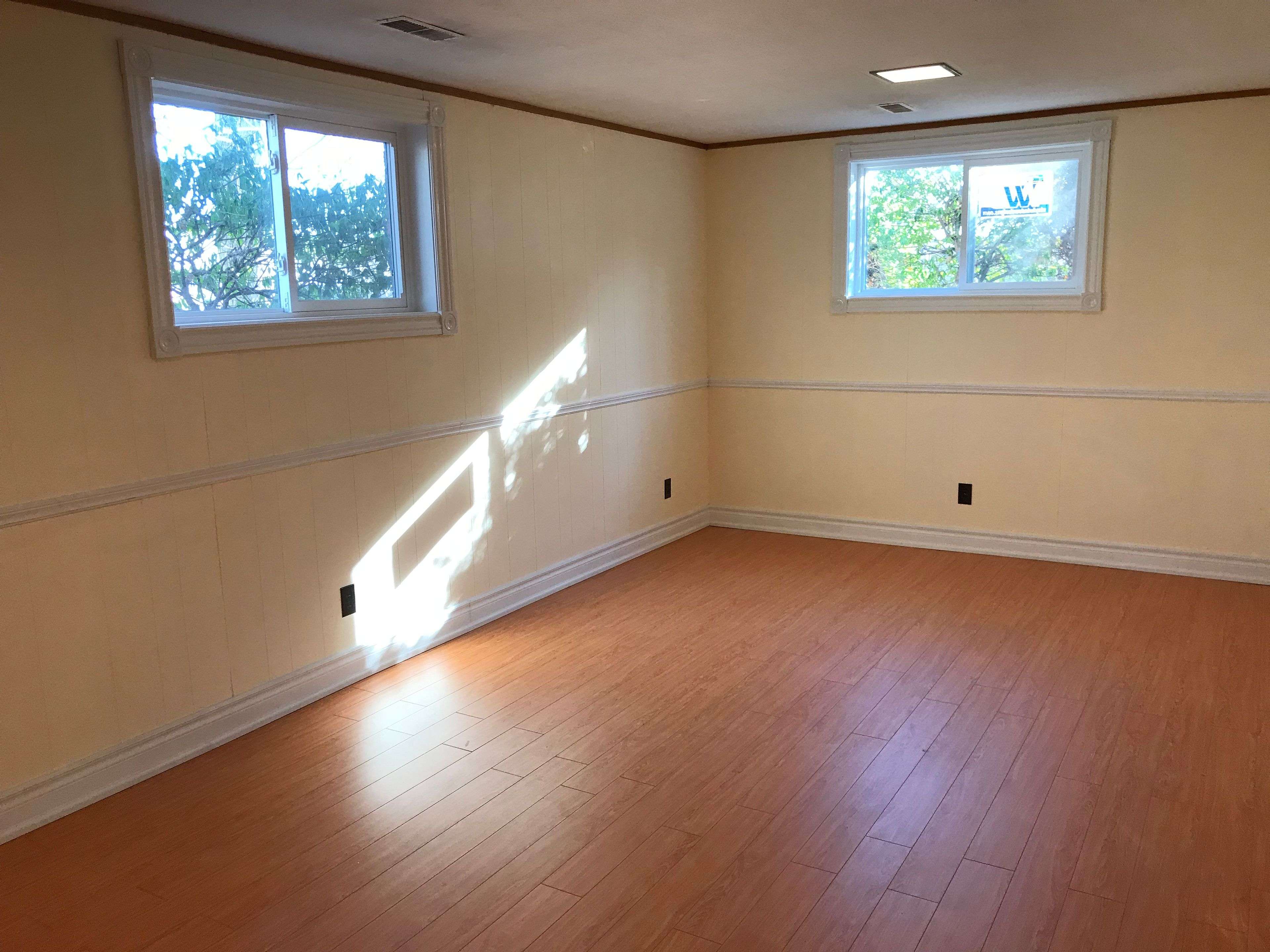 Toronto E09, ON M1E 4P3,11 Misthollow SQ #Lower Unit