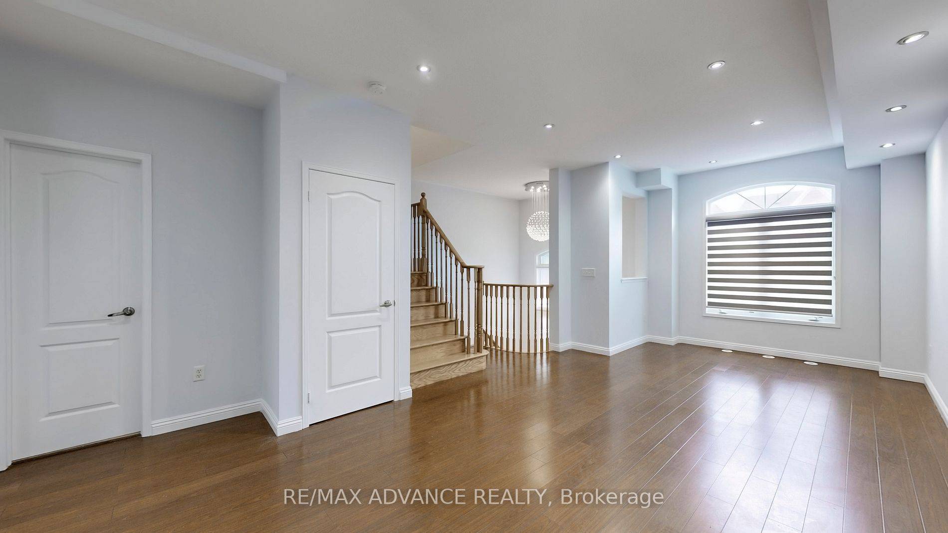 Toronto E07, ON M1S 0B3,46 Wyper SQ